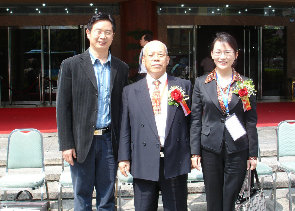 日本机能性离子协会副会长山田真裕教授与40001百老汇官网公司进行学术交流（2010）